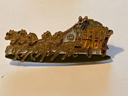 1 Pin Postkutsche mit Pferden