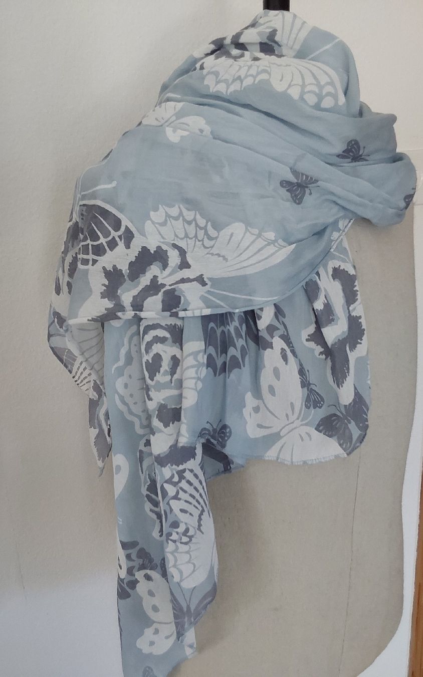 Foulard & Sciarpe: Schal Motiv Schmetterlinge – Usato da Köniz venduto da scopello12