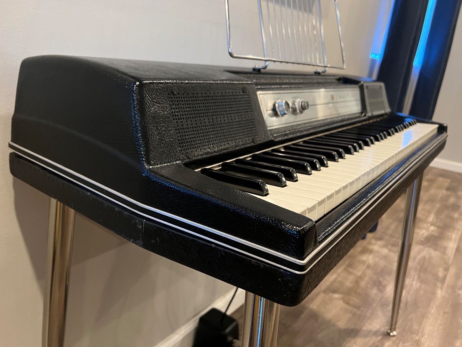 Wurlitzer Strumenti musicali: Wurlitzer 200a Piano – Usato da Bulle venduto da ClementVictor 2