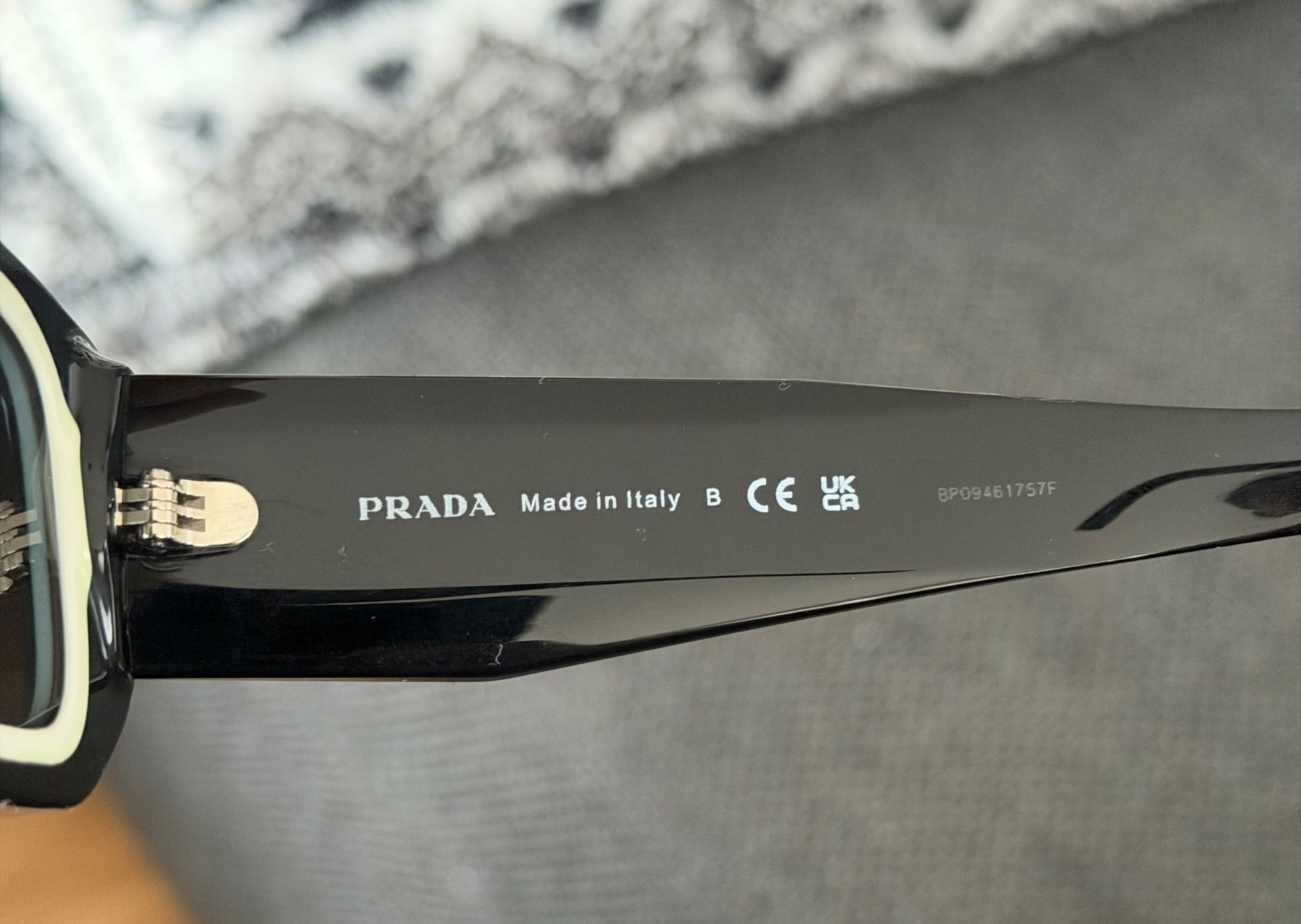 Lunettes & Verres: Prada Sonnenbrille Schwarz – D'occasion à Obfelden par val_2dyf 4