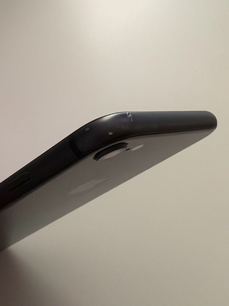 Apple Portables: Iphone 8 64GB – D'occasion à Höri par dimada14 2