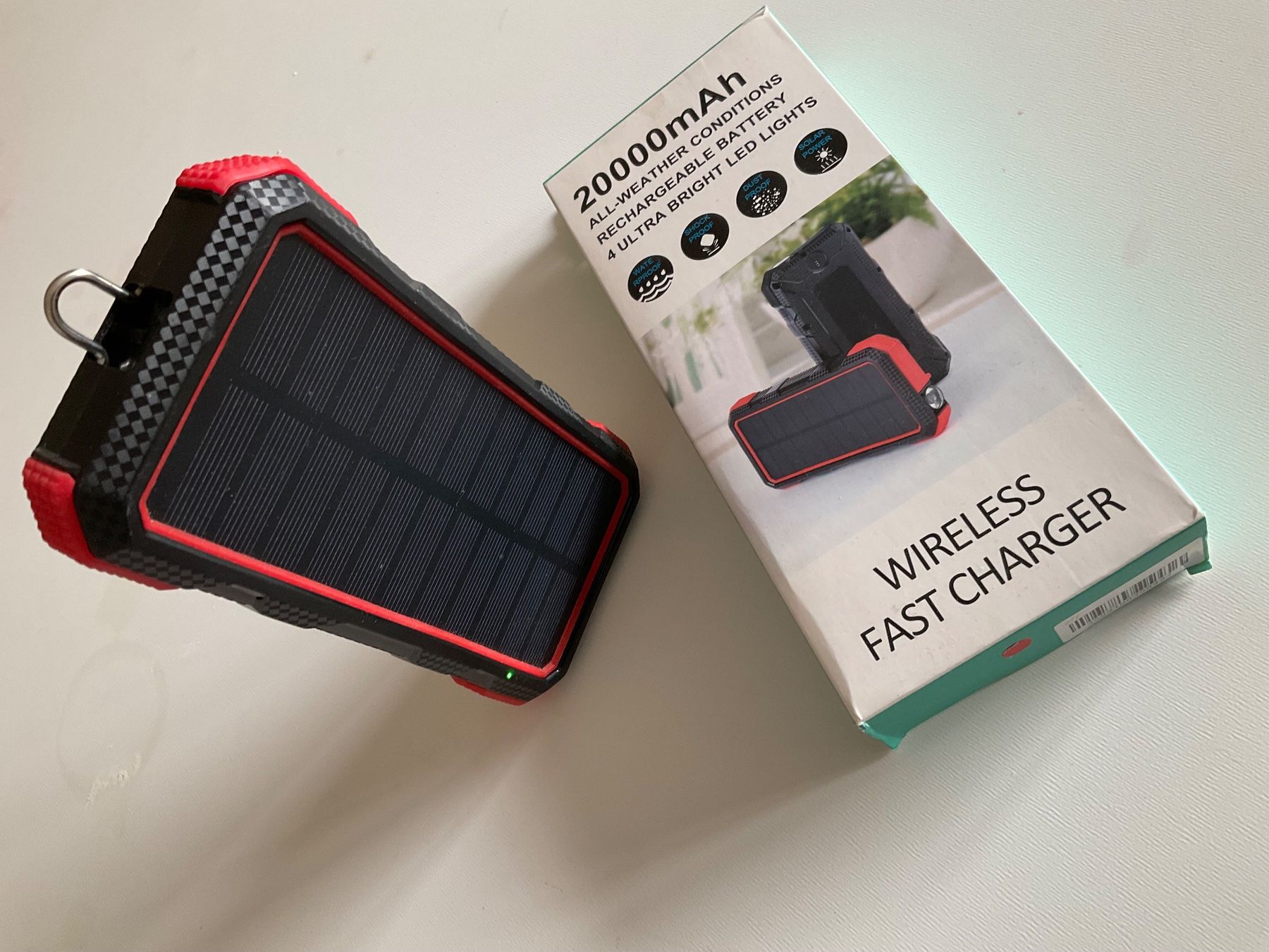 Dispositivi a energia solare: SOLAR Power Bank 20000mAH – Nuovo e nell'imballaggio originale da Zürich venduto da dee_75my 4