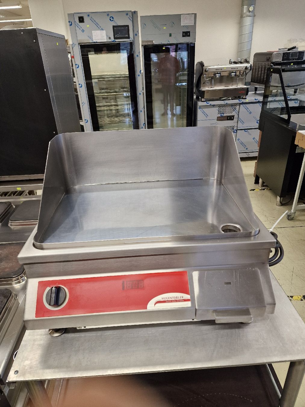 Griglie: Hugentobler  induktion Grill – Usato da Niederwangen BE venduto da HasGastrobedarf 2