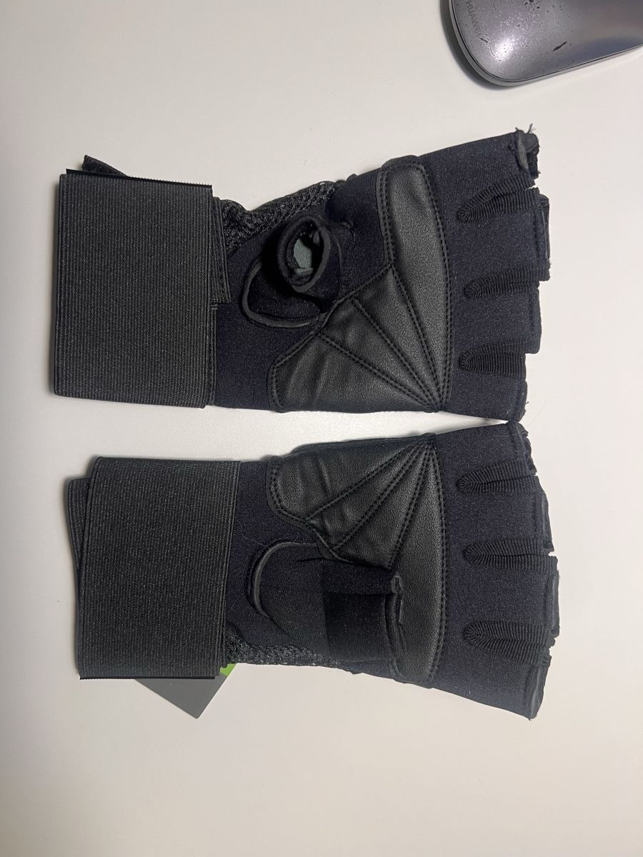 Guanti & manicotti: Half-finger boxing training gloves – Nuovo e nell'imballaggio originale da Bern venduto da fen_7rn8 1