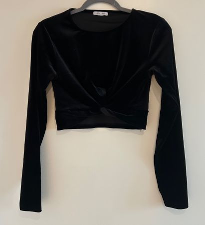 crop top, samt, schwarz mit Knoten vorne
