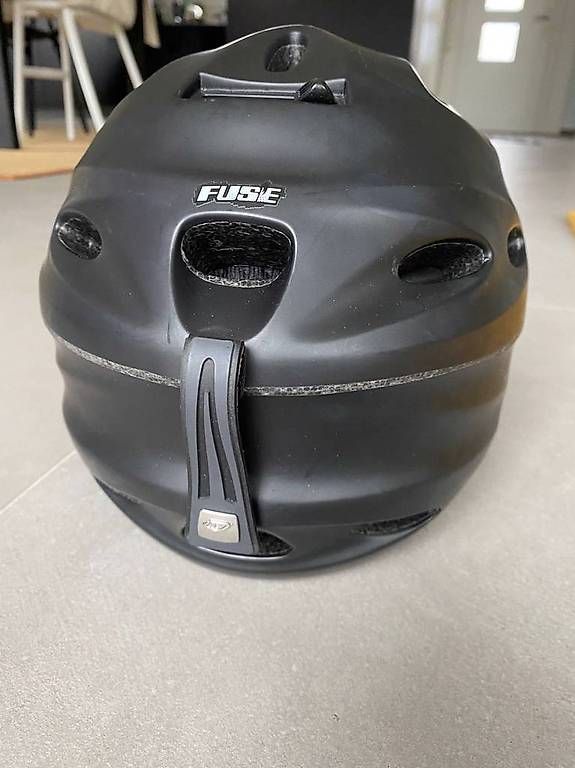 Caschi: Casque ski homme Giro – Usato da La Rippe venduto da jpu_z5ql 1
