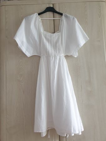 SOMMERKLEID NEU weiss mit Lochstickerei Gr.S (36 )