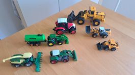 Div. Spielzeugautos (Bau + Landwirtschaft) Siehe Fotos
