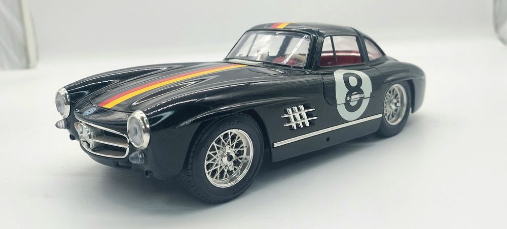 Mercedes 300 SL 1954 Blanche 1/18 Burago – Miniature Voiture De Collection (zamac)