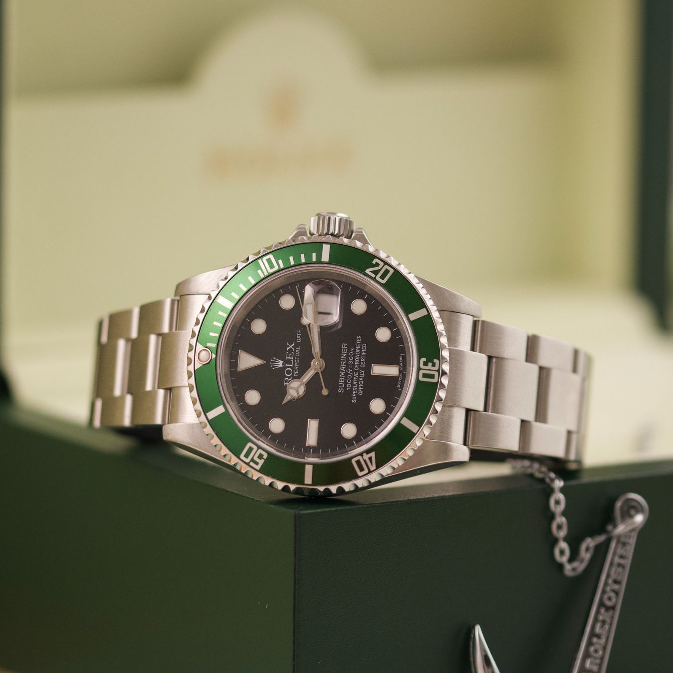Rolex Orologi: Rolex Submariner "Kermit"/ 16610LV / 2005 / Full Set – Usato da Luzern venduto da PrimeSwissTime 1