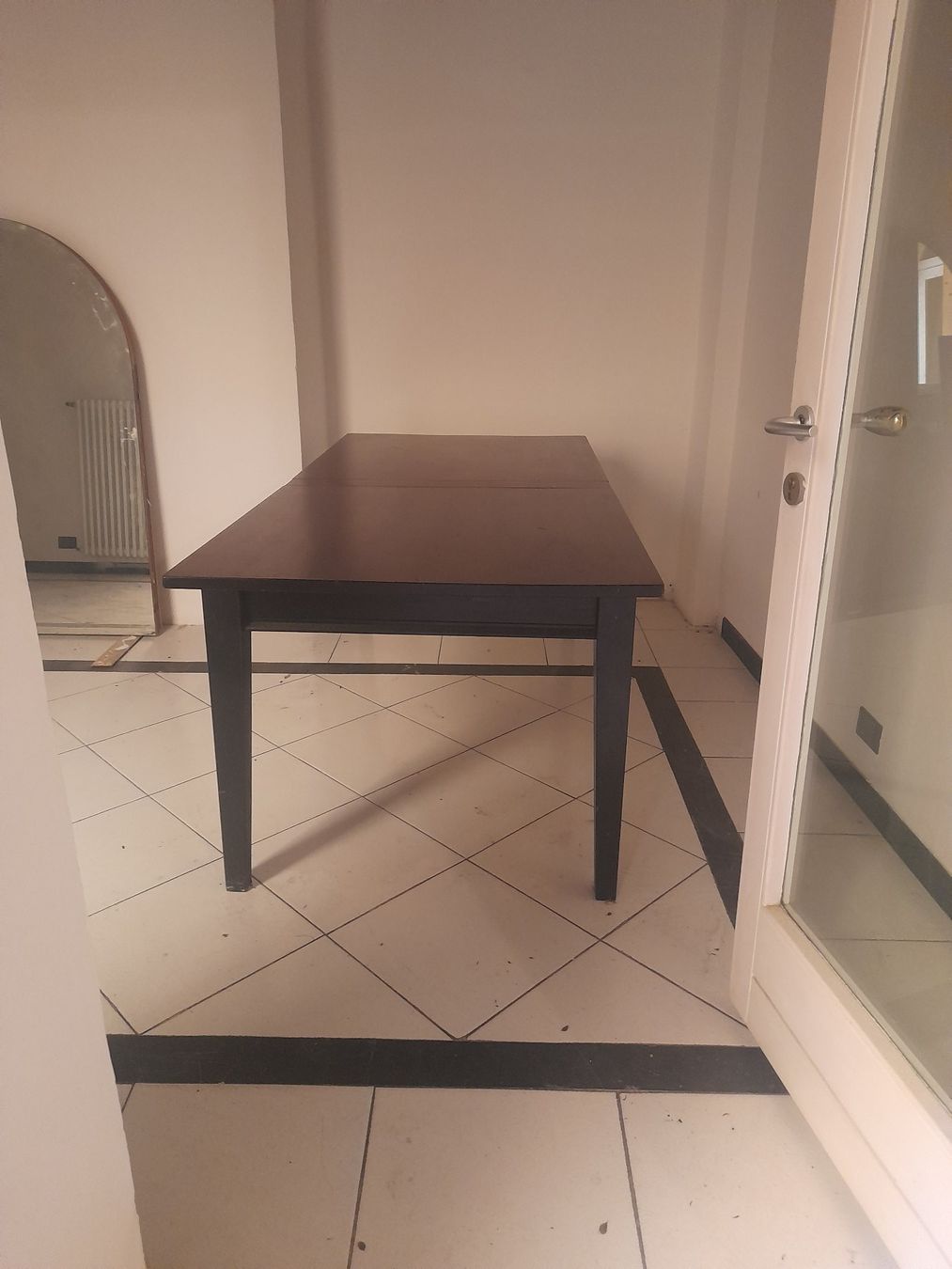 Tables: Esstisch in nussbaum – D'occasion à Brissago par bubulu23 1