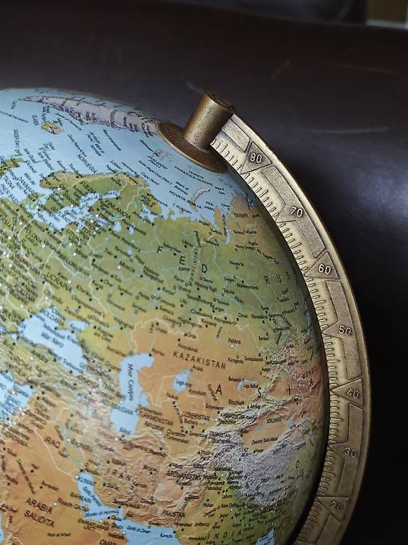 Lampade: Mappamondo / Lampada – Usato da Breganzona venduto da kik_kz8d 2