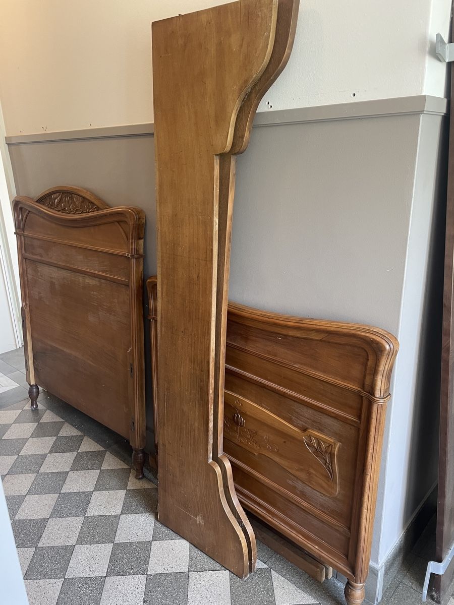Betten: Original abtikes Jugendstil Bett Nussbaum – Gebraucht aus Gelterkinden von highfligh 3