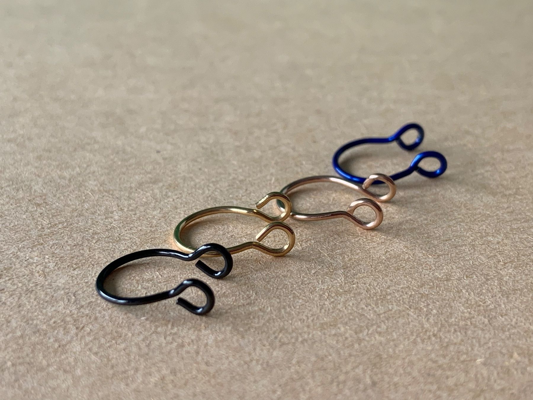 Gioielli per piercing: Nasen-piercing (ohne Loch )4er SET – Nuovo (secondo la descrizione) da Laufen venduto da Bellavitaboom 4
