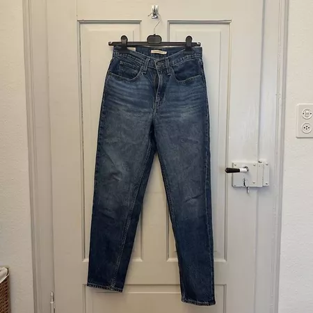 Levi's 80s Mom Jeans
