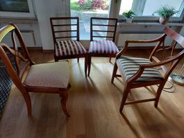 4 anike Stühle