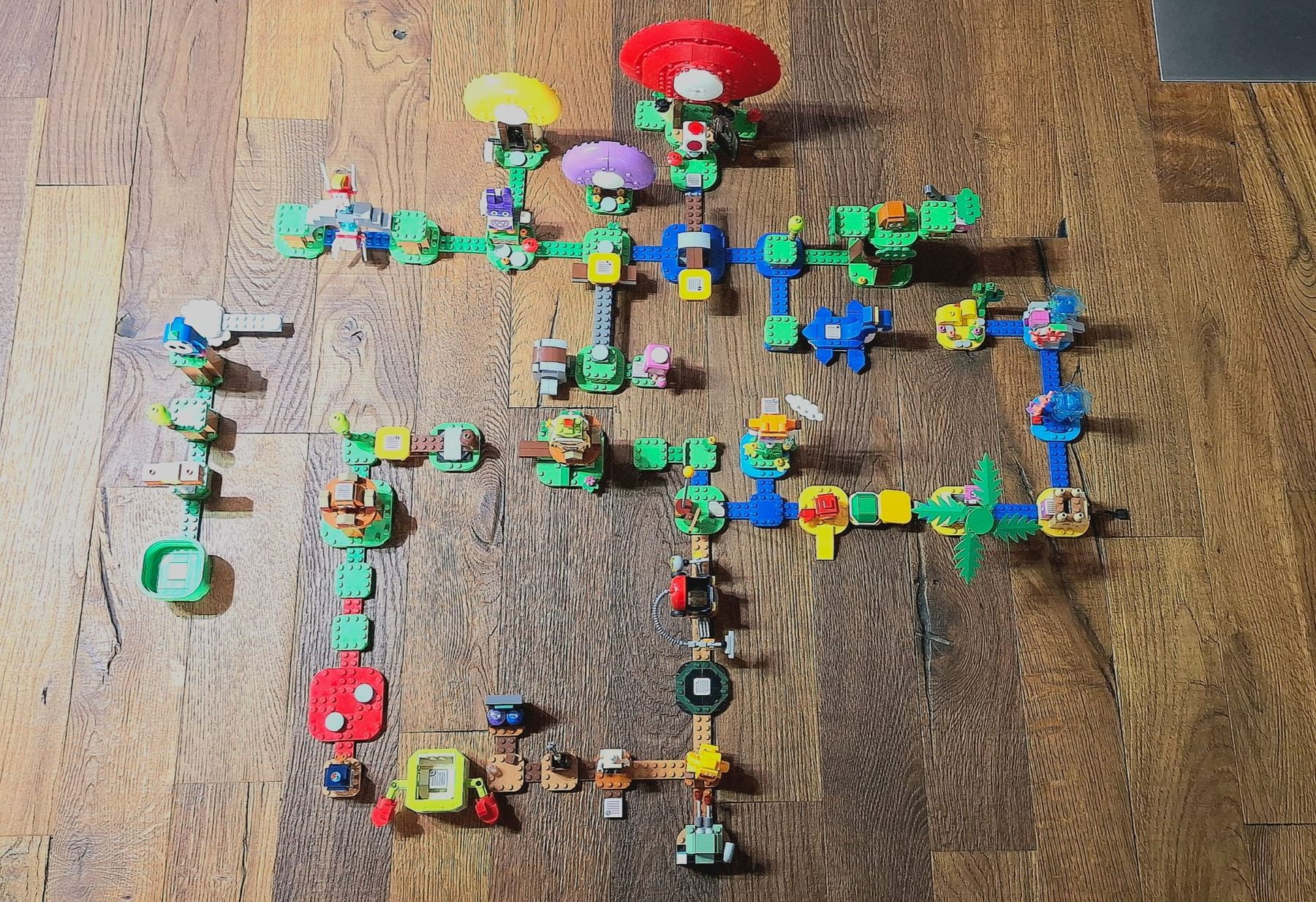 Lego Jouets: Lego Super Mario 5 Set's – D'occasion à Schlosswil par shaking-uhu 1