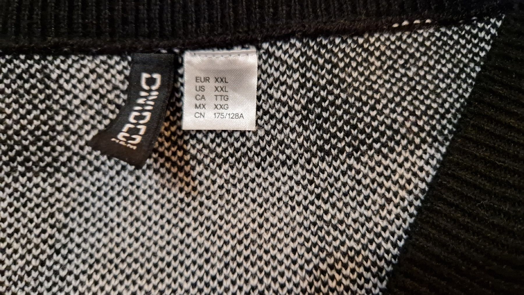 H&M Maglioni & Felpe: Weiss-schwarz karierter Pullunder, Gr. XKL – Nuovo (secondo la descrizione) da Oberengstringen venduto da Sheera7 4