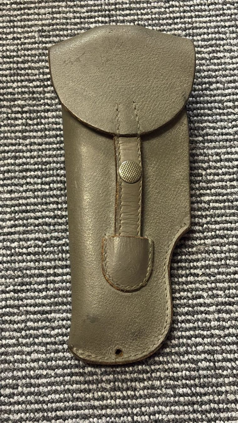 Schweizer Armee Uniformen: Pistolen-Holster – Gebraucht aus Wangen b. Olten von Hba2