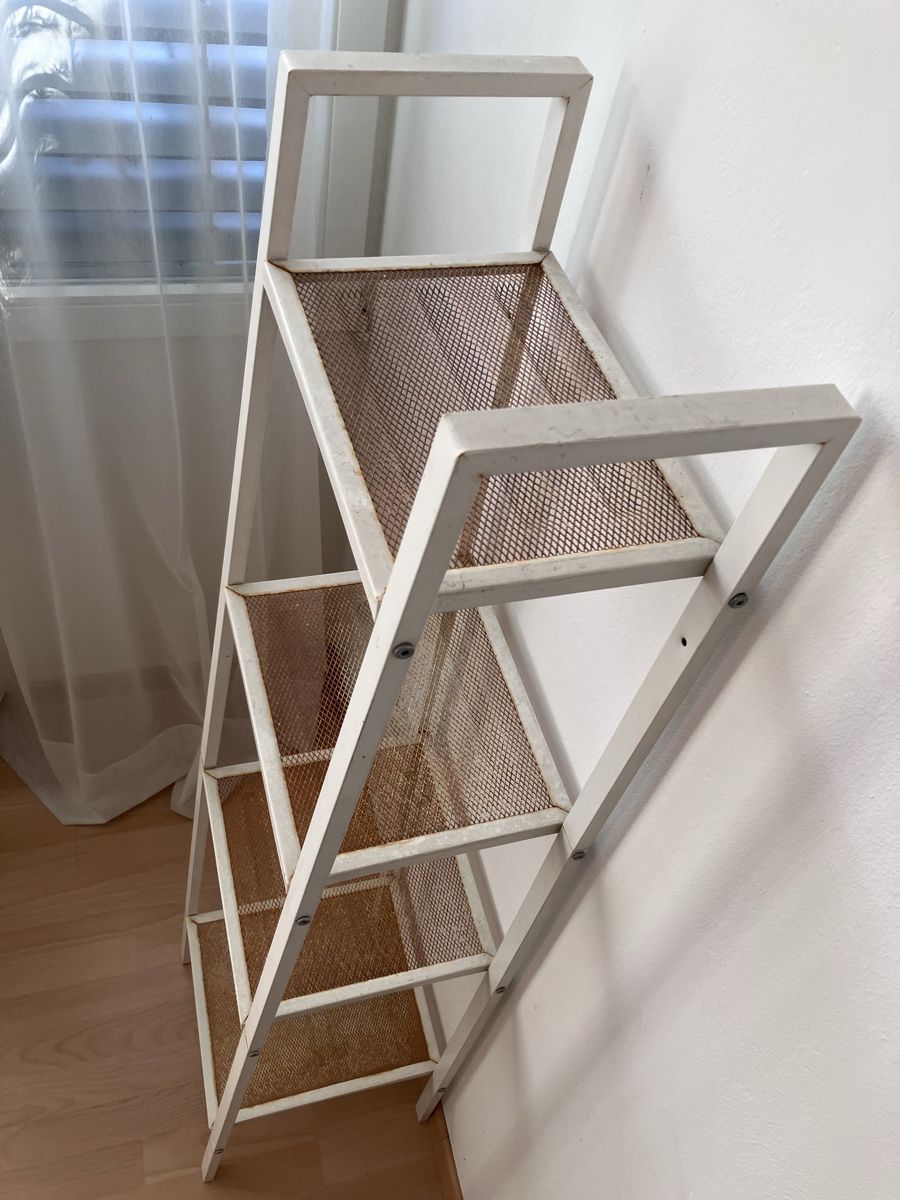 Scaffali: IKEA Regal Lerberg weiss Metal – Usato da Dättwil AG venduto da Datura 2