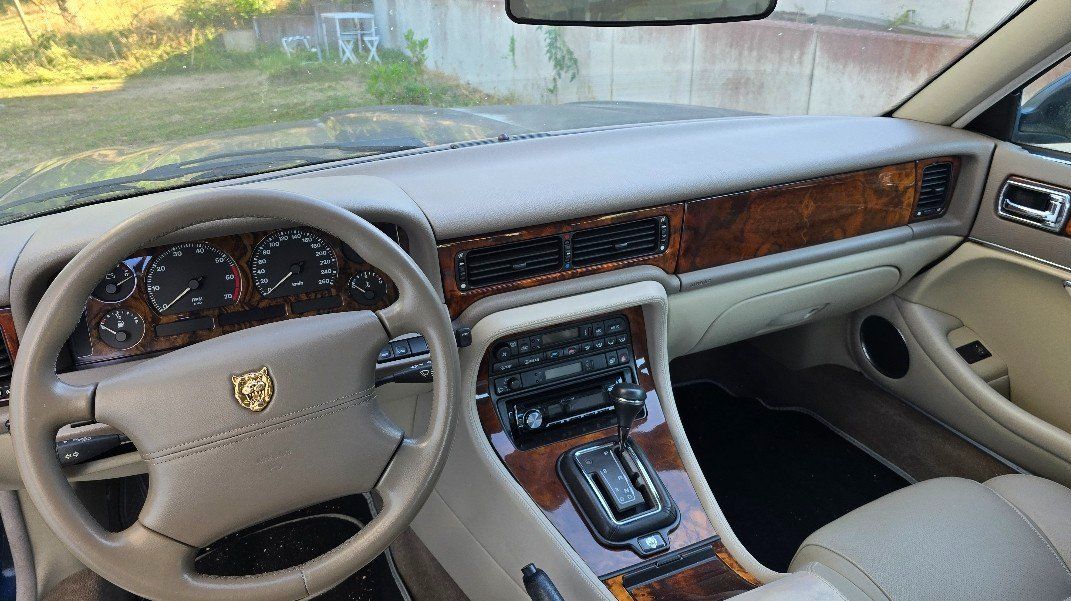 Jaguar Autos: Jaguar XJ6.              Ersatzteile  oder Export – Défectueux à Burg im Leimental par hafnerfamilie 2