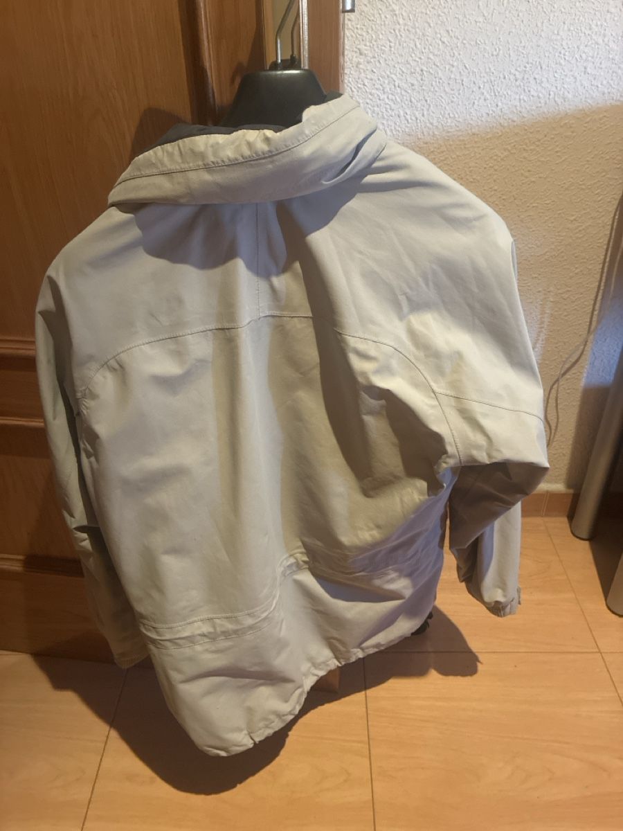 Giacche: Trangoworld Gore-Tex Jacket Size S Beige Used – Usato da Zürich venduto da Sergio.BR 1