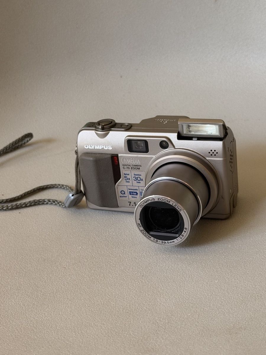Olympus Kamera: Digicam Olympus Camedia C-70 – Gebraucht aus Bern von gos_v7yj 6