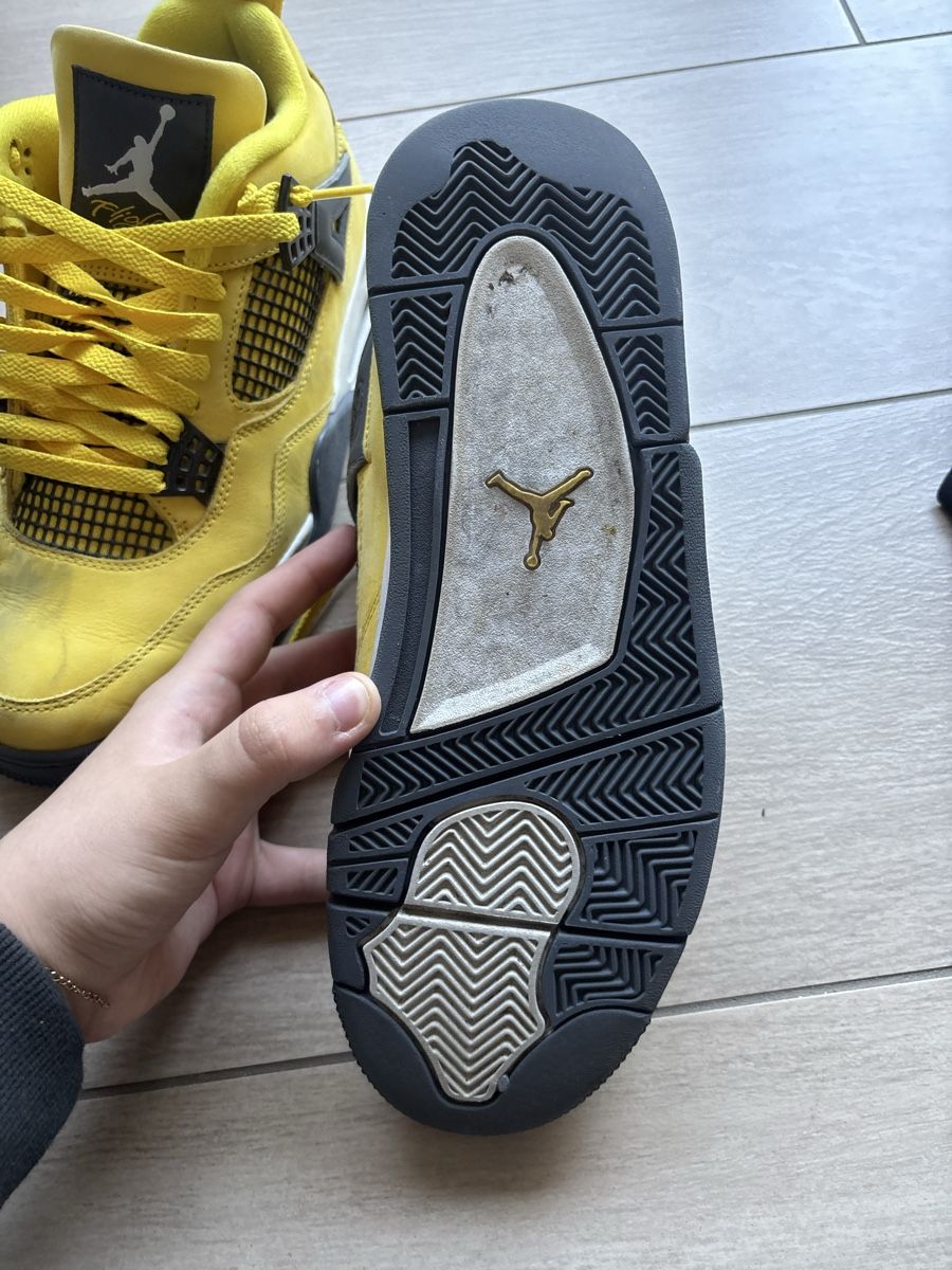 Scarpe da uomo: Air Jordan 4 Thunders – Usato da Zug venduto da jul_c5pf 8