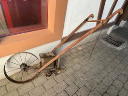 Antiquität:    Antike Handsämaschine ca. 100-jährig