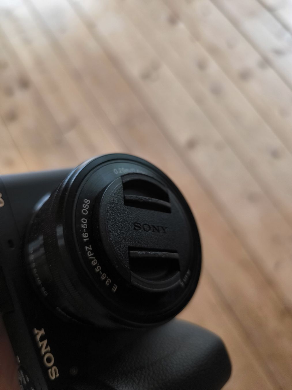 Sony Fotocamera: Sony Alpha 6700 mit 16-50mm Objektiv – Usato da Ascharina venduto da nat_nj8k 3
