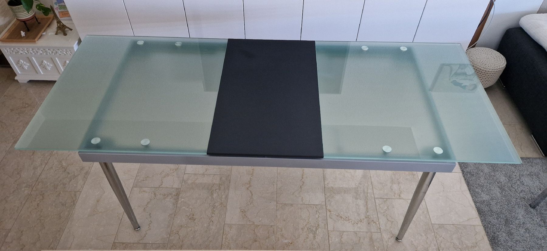 Tische: Robuster Esstisch aus Glas – Gebraucht aus Zufikon von Martin444