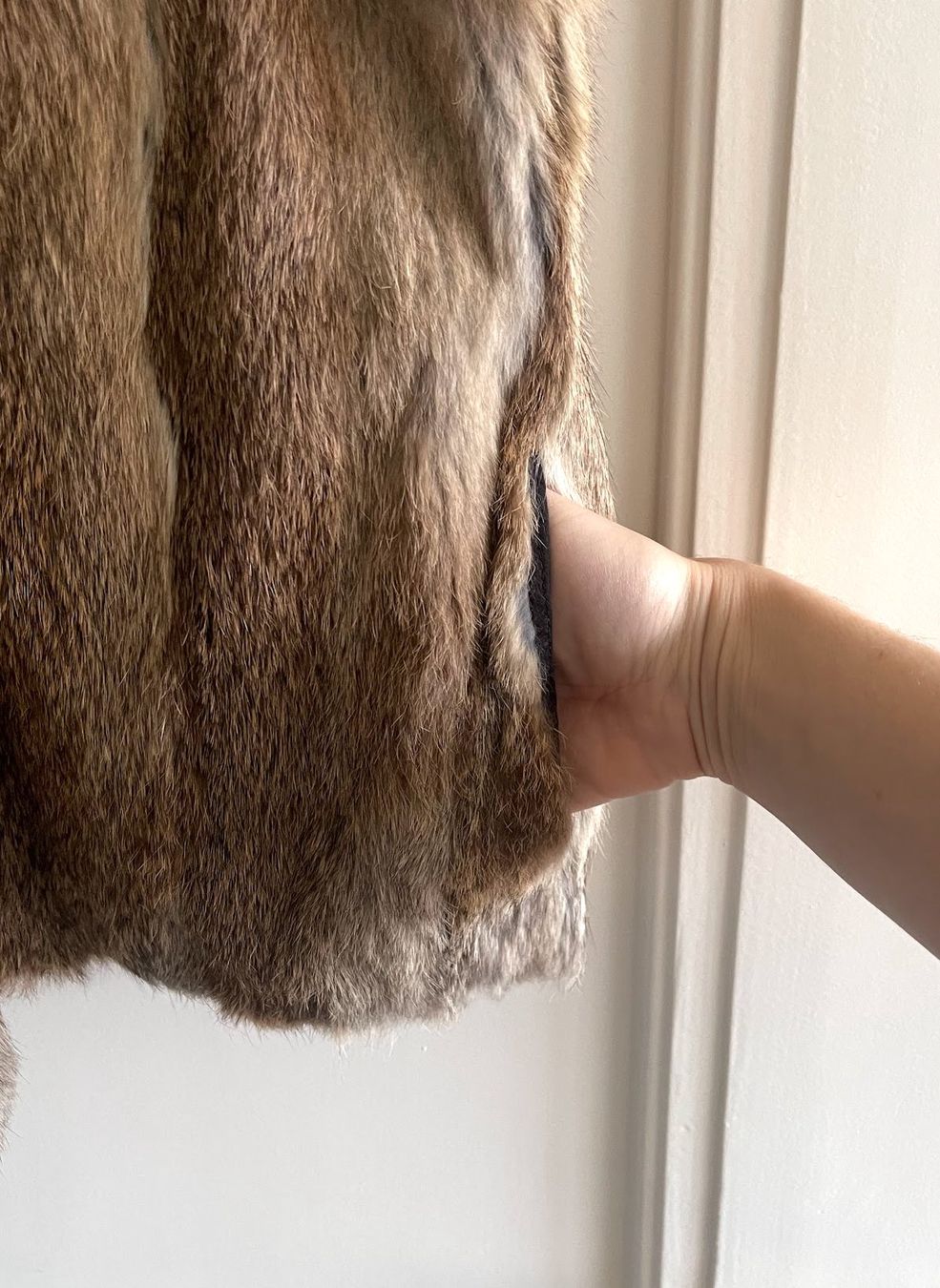 Maje Gilets & Westen: maje rabbit fur vest – Gebraucht aus Zürich von aliiix 3