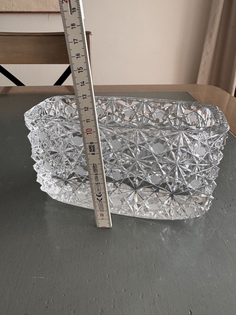 Vasi & Recipienti: Elegant Crystal Rectangular Vase - Perfect for Spring Flower – Usato da Zug venduto da Arina2 6