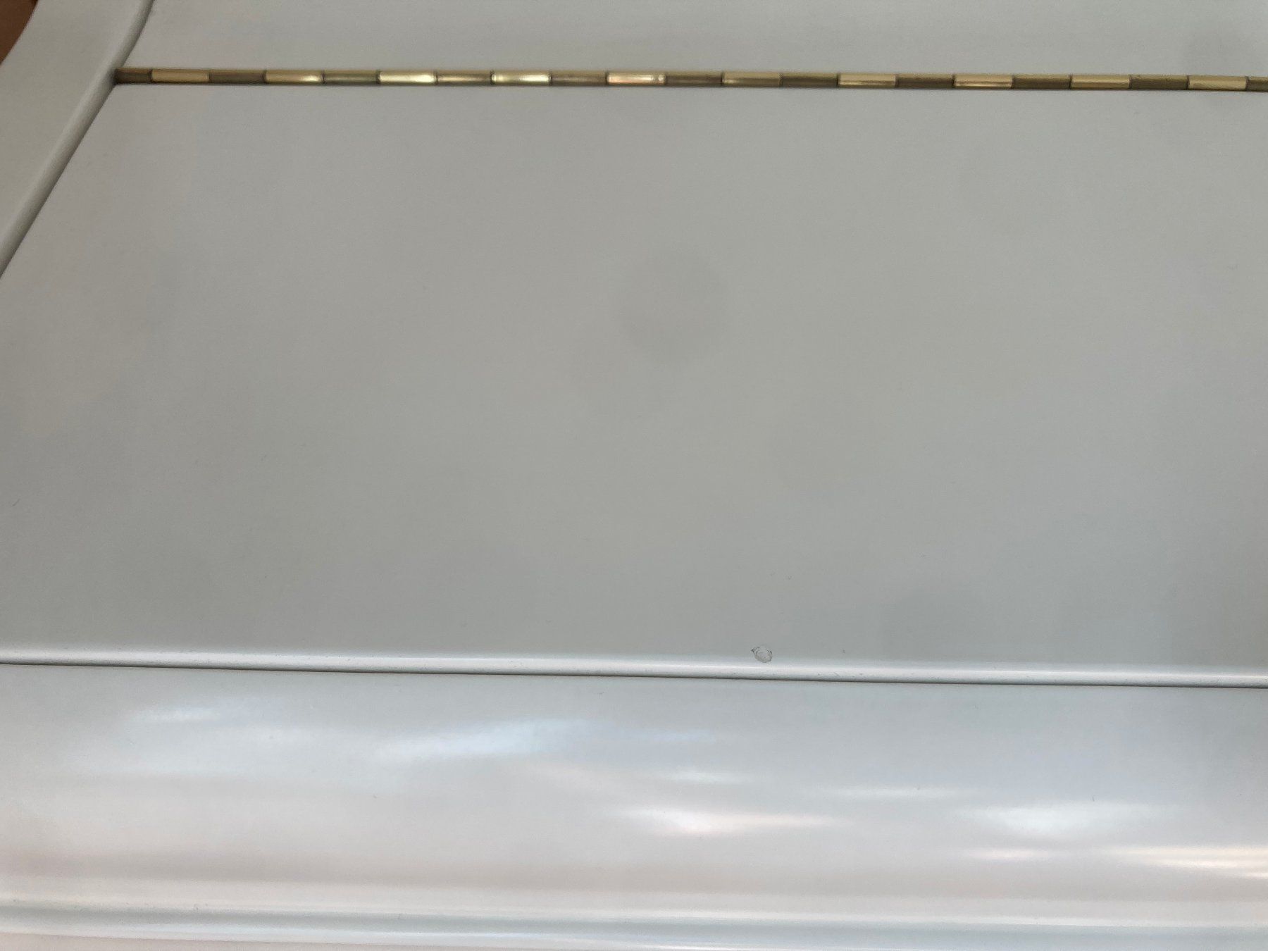 Musikinstrumente: Klavier Peiffer, Modell 116, weiss – Gebraucht aus Köniz von mau_sf2d 8