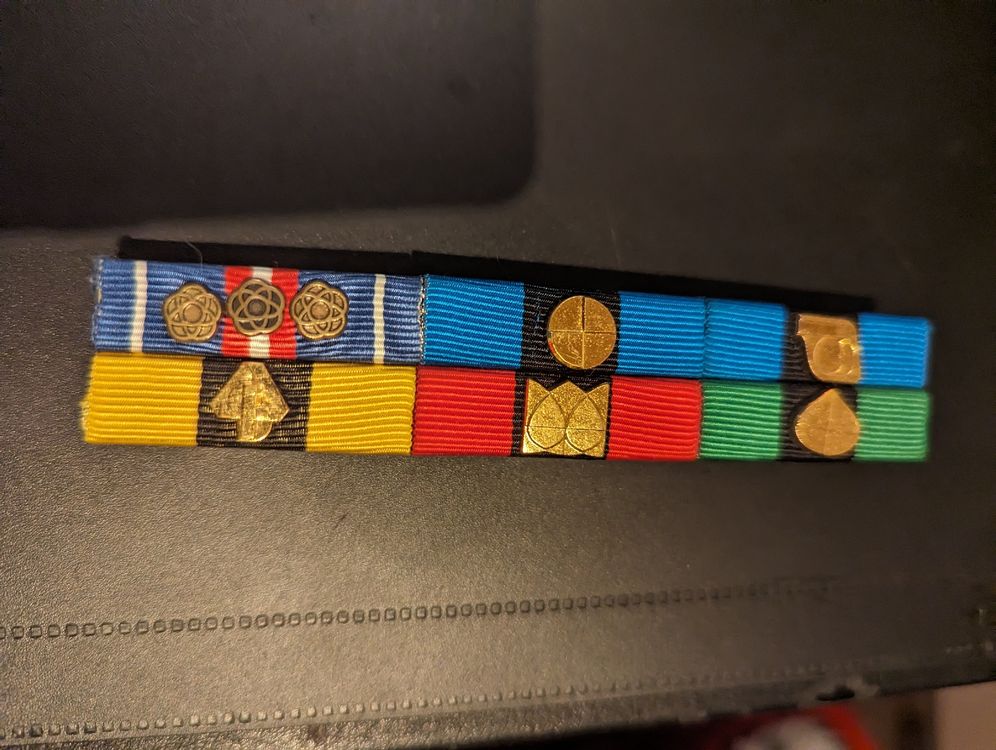 Ribbons Schweizer Armee 6 Stück inkl. Schiene (Gebraucht) in Reinach BL ...