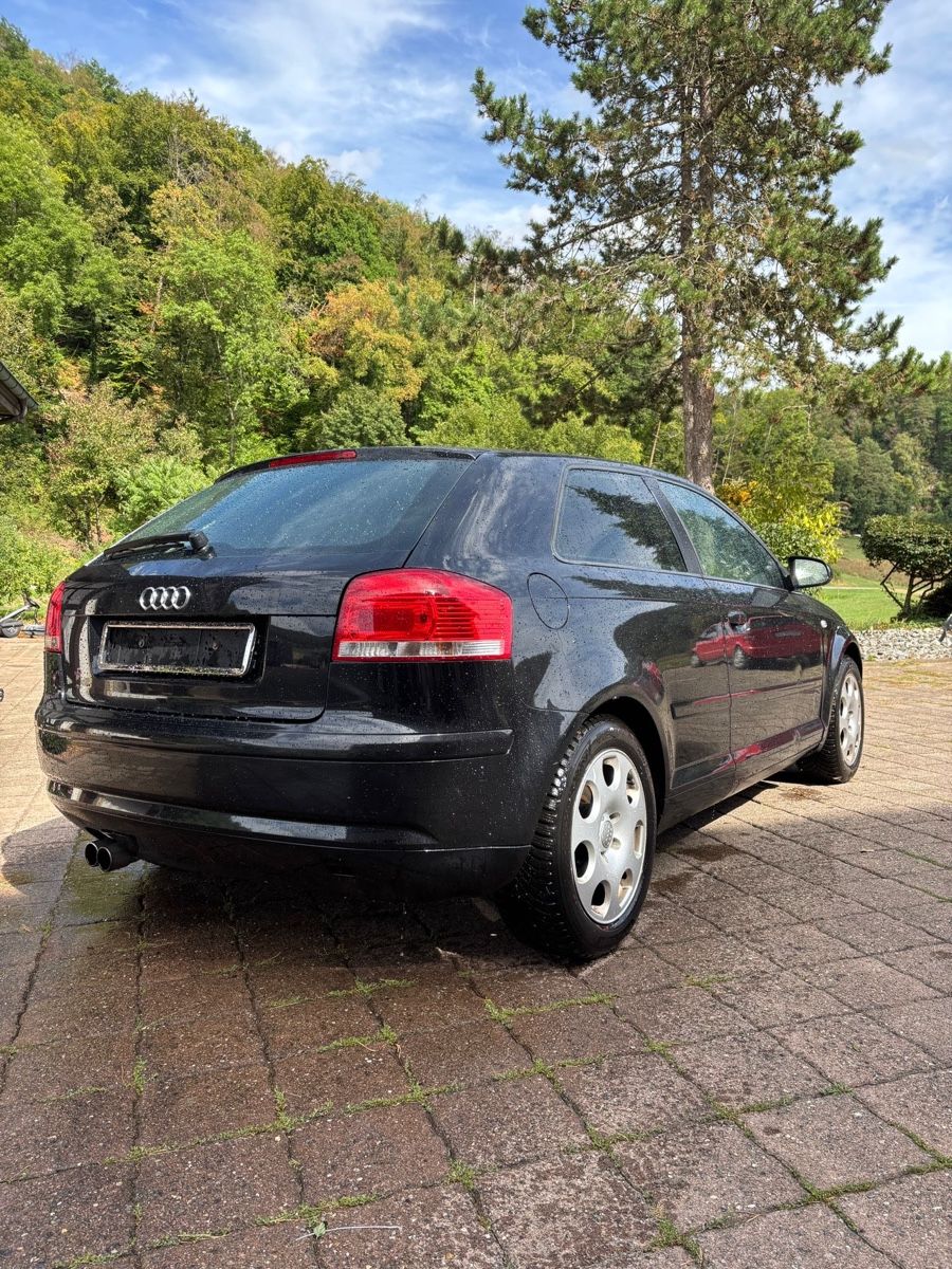 Audi Autos: Audi A3 2.0FSI – Défectueux à Zürich par YarosBaros 4