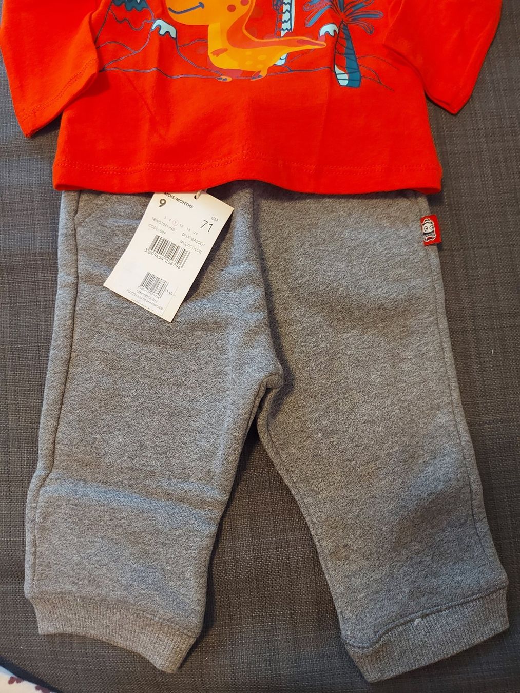 Du Pareil au Même Lotti & Set di vestiti: Habits NEUFS : bas + bas, taille 71/9mois – Nuovo e nell'imballaggio originale da Lausanne venduto da Nati7777 4