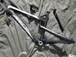 leichter voll Carbon MTB Fully Rahmen Price  2100g 26"