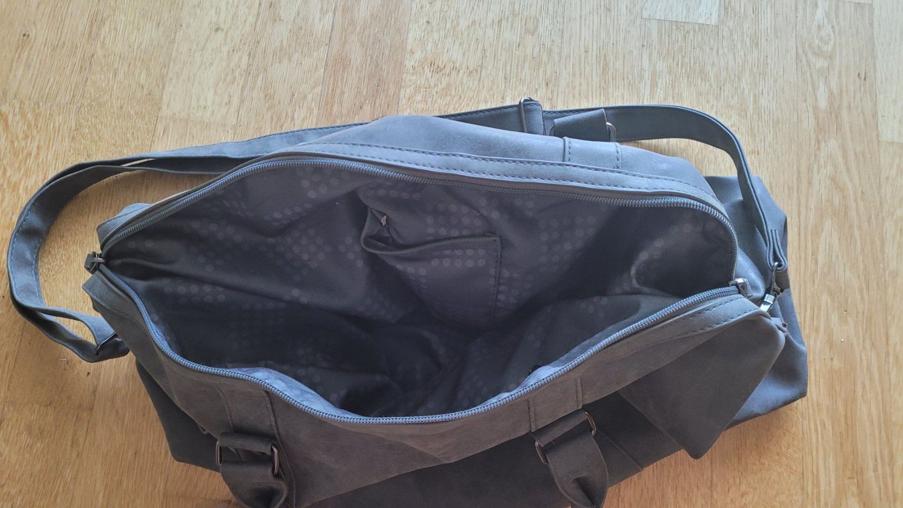 Taschen: grosse BestWay Tasche – Gebraucht aus Volketswil von viri66 3