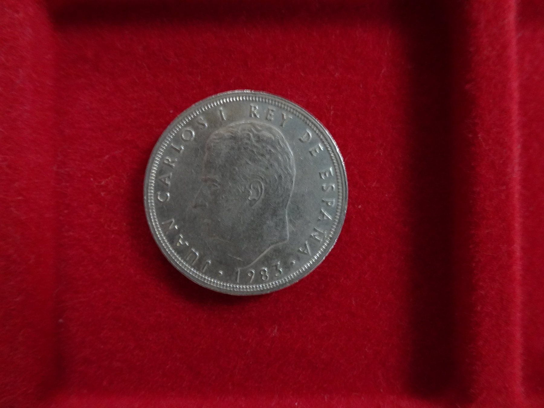 Tutti le monete: 5 Pesetas Spanien 1983 - M401 – Usato da Küssnacht am Rigi venduto da Kleinpreis-Shop 1