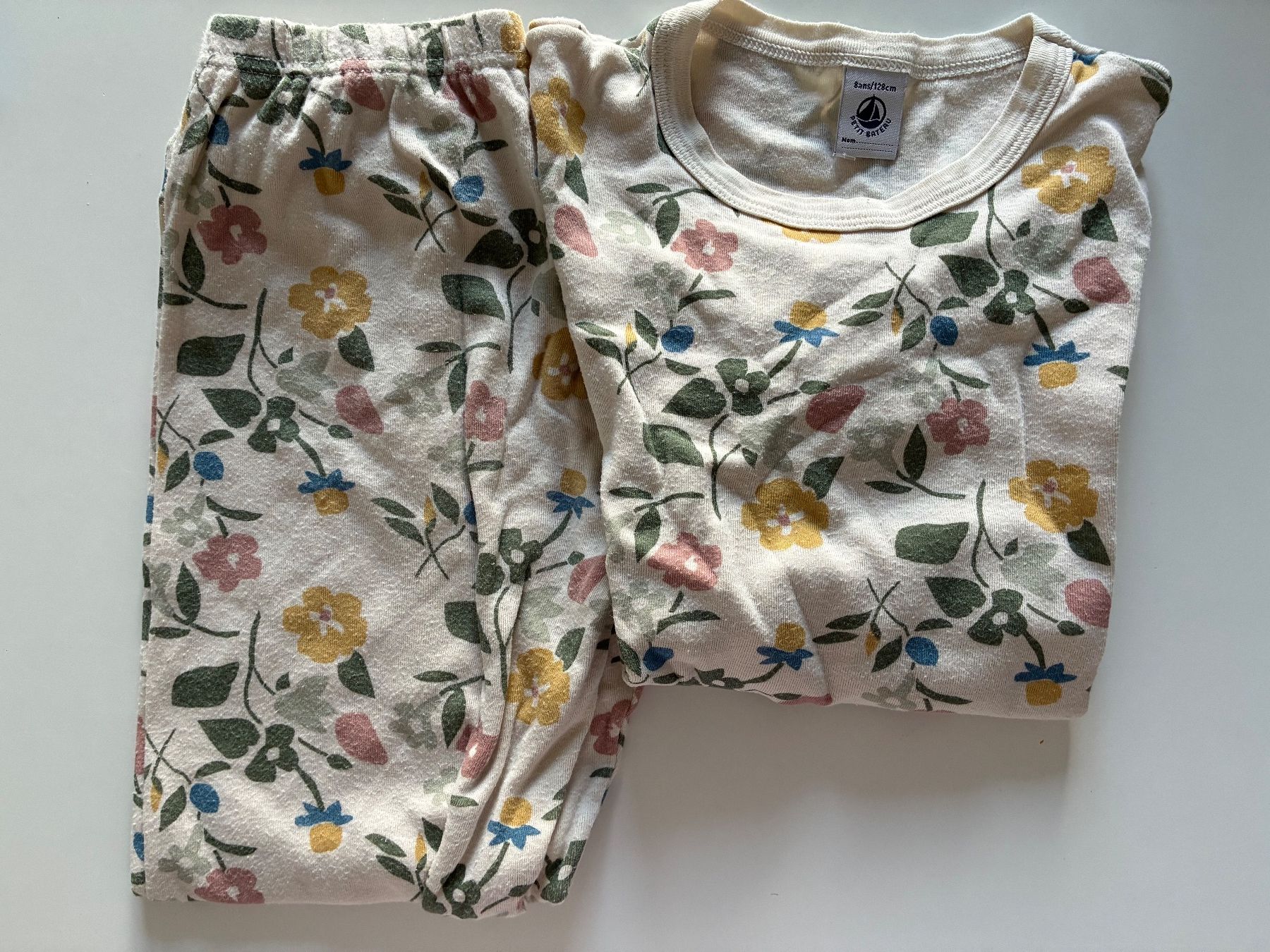 Pyjamas & Ähnliches: Pyjama Petit Bateau – Gebraucht aus Luzern von tao08