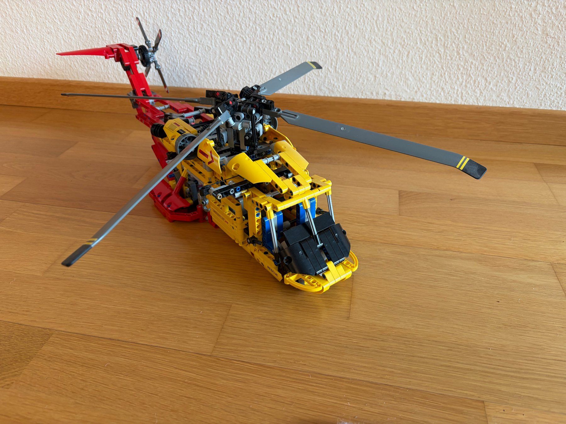 Lego Kit di costruzioni: Lego Technic Hubschrauber (9396) – Usato da Zürich venduto da trma07 2