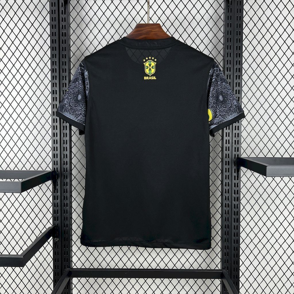 Nike Canottiere & Pantaloni: Fussball Trikot Brasilien, special version, Grösse L – Nuovo e nell'imballaggio originale da Neerach venduto da Matug1248 1