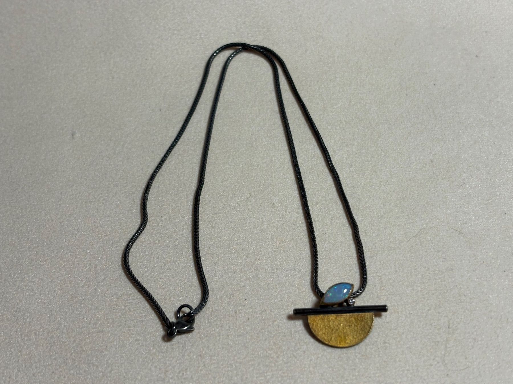 Pendentifs: Kette 44 cm Lang mit OPALANHÄNGER 925 Silber – D'occasion à St. Peterzell par verena40