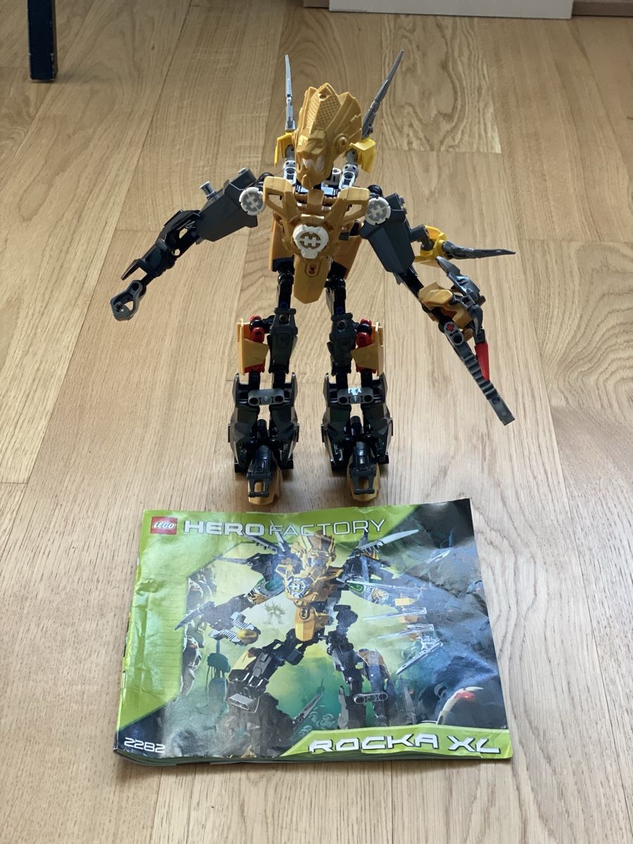 Lego Kit di costruzioni: 4 Lego Hero Factory Figuren mit Box – Usato da Muri (AG) venduto da finduso 4