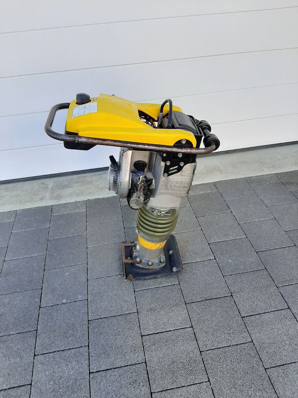 Wacker Neuson Tutte le macchine: Grabenstampfer Rammer Wacker Neuson – Usato da Rain venduto da Kleinmoto 1
