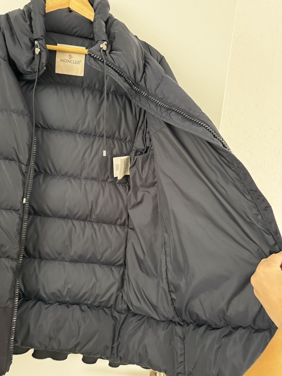 Moncler Manteaux: Moncler Daunenmantel – D'occasion à Herzogenbuchsee par SandraV 3