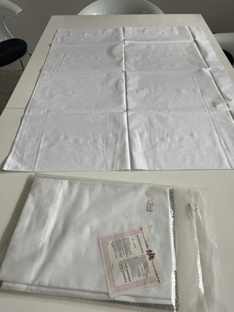 Alte Baumwolle 2x Kopfkissen. Neu