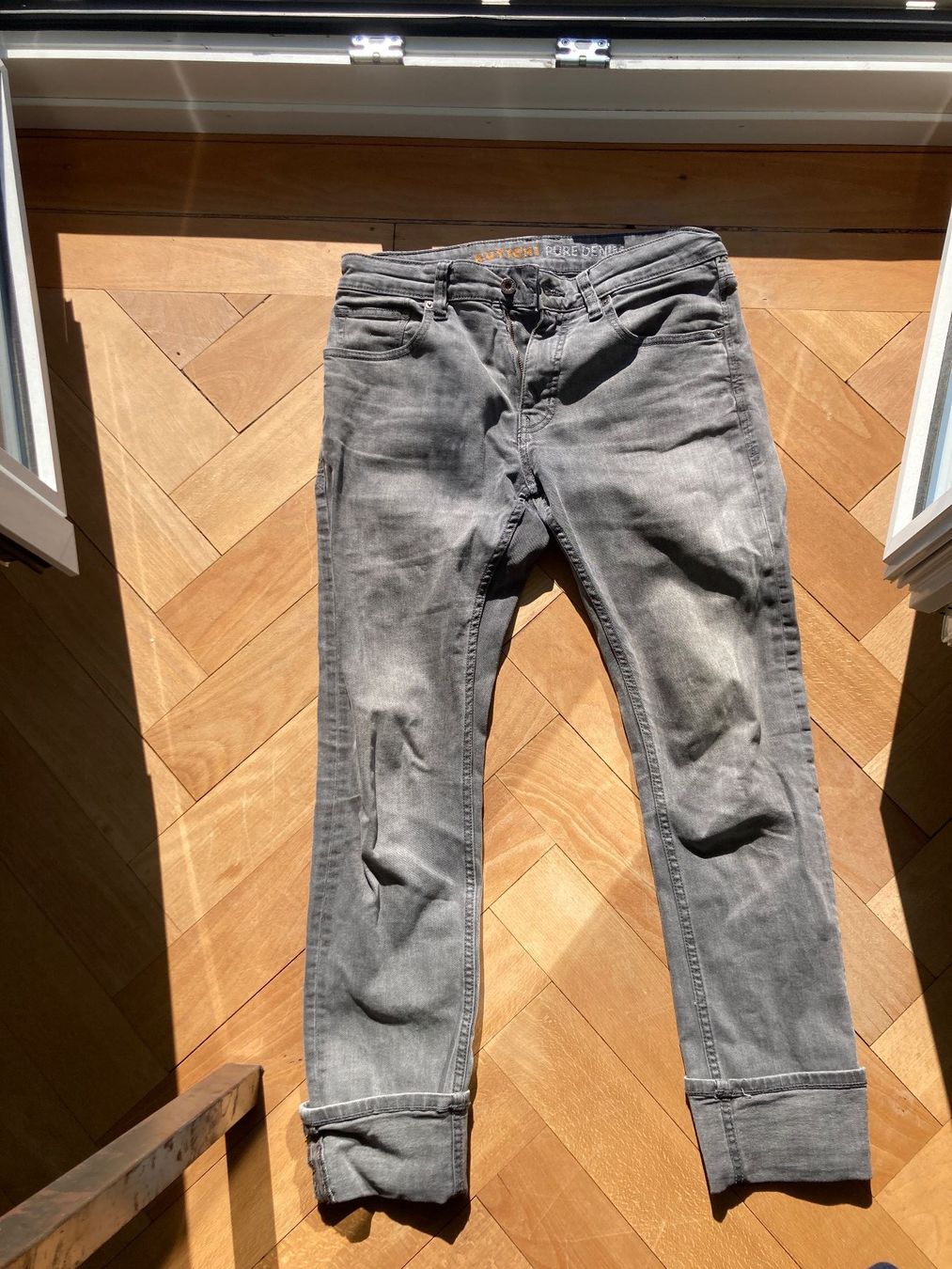 Jeans: KUYICHI-Jeans zwei- oder dreimal getragen von Rrrrevolve – D'occasion à Zürich par soulrider73