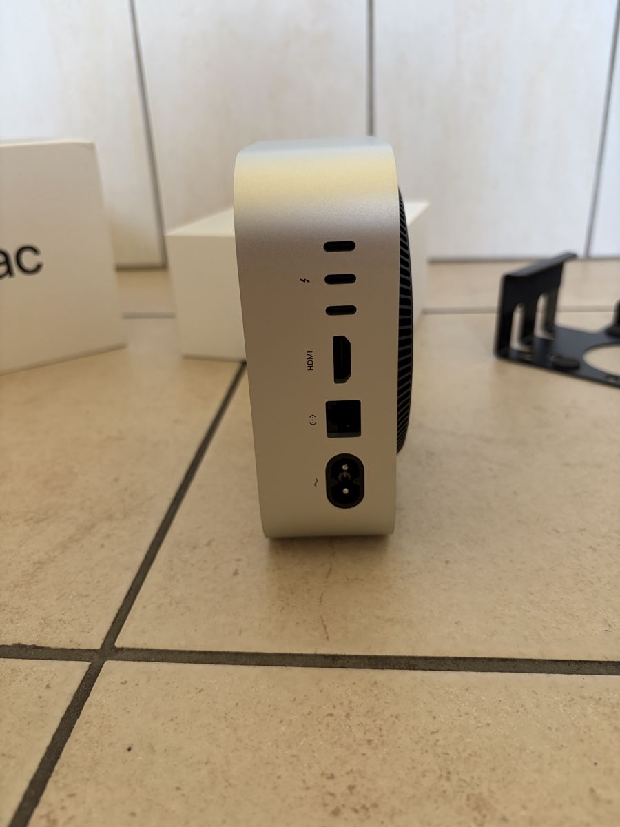 Apple PCs: Mac Mini M4 - 16go ram - 256Go SSD – Gebraucht aus Lausanne von LePetitBrocanteur 4